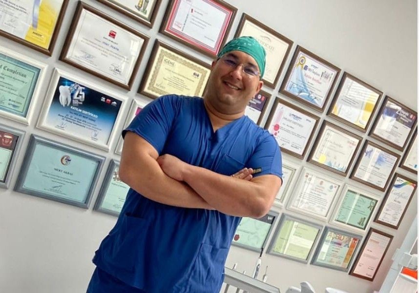 DR MERT AKBAS DENTAL CLINIC 